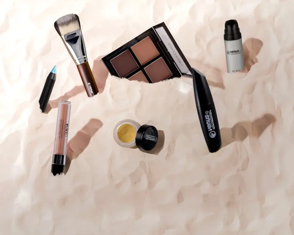 新手化妝必買清單：打造完美妝容的基礎指南