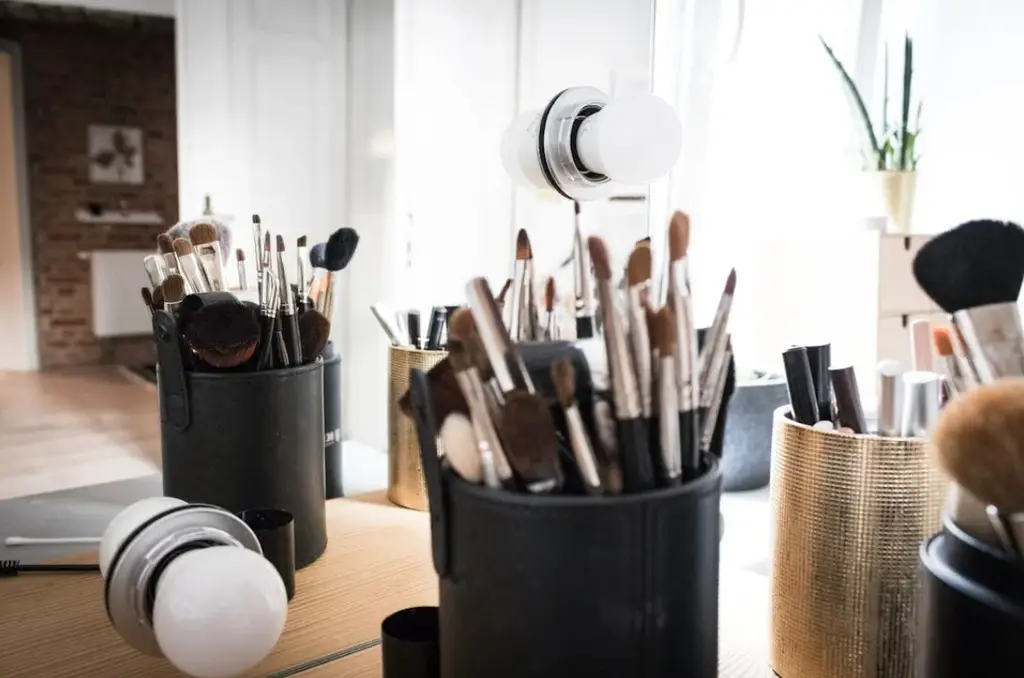 平價美妝大搜羅！學生必備化妝品推薦