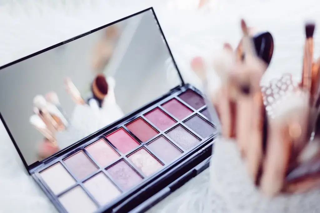 日本化妝品霸佔寶島！盤點2023年PTT&Dcard熱門排行